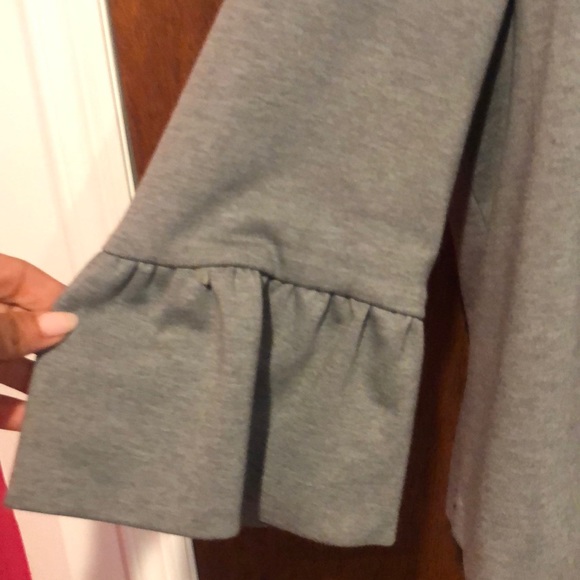 Gray jacket - Picture 3 of 3